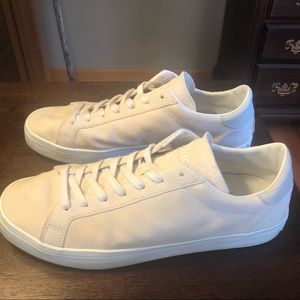 Adidas suedes in cream